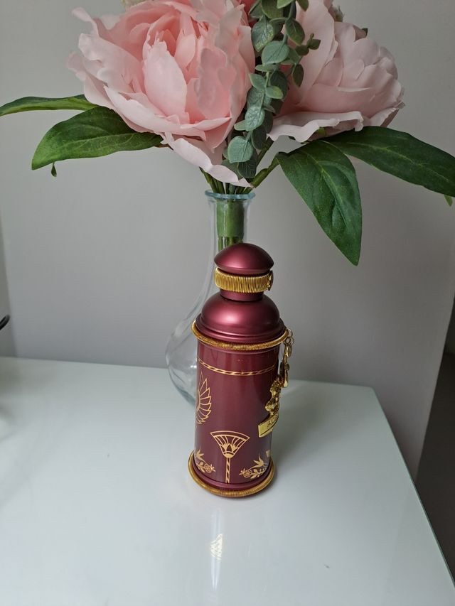 Profumo vuoto Alexandre. J, Rosa Alba, 100 ml