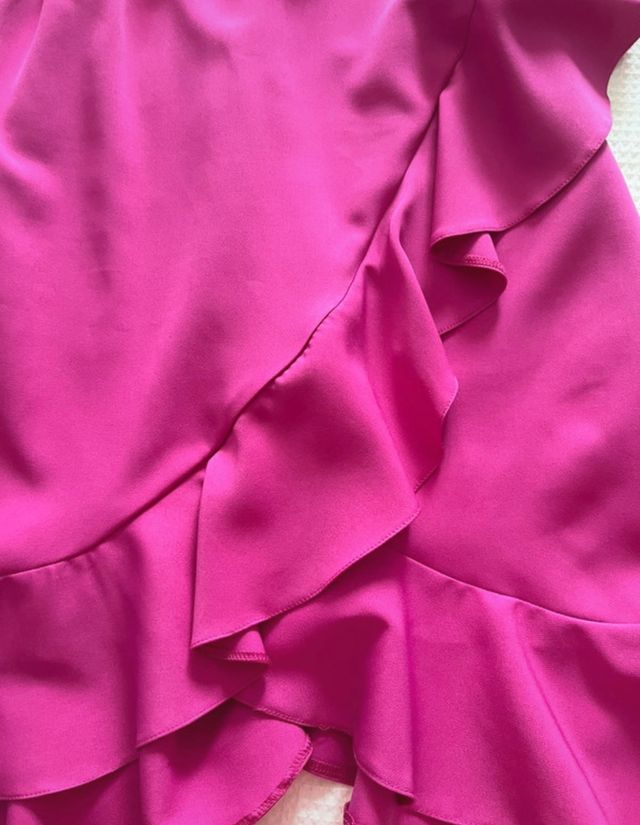 Vestido invitada boda novia fucsia