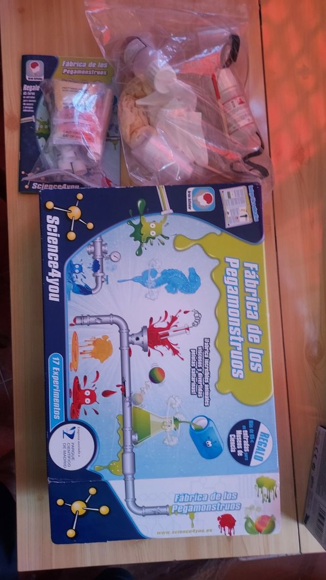 Juego Fabrica de los pegamonstruos