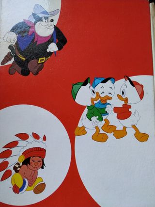  2 Libros colección Walt Disney + 1 regalo 