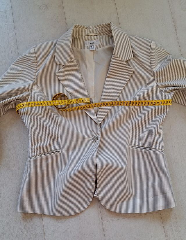 Traje de mujer Crema a rayas