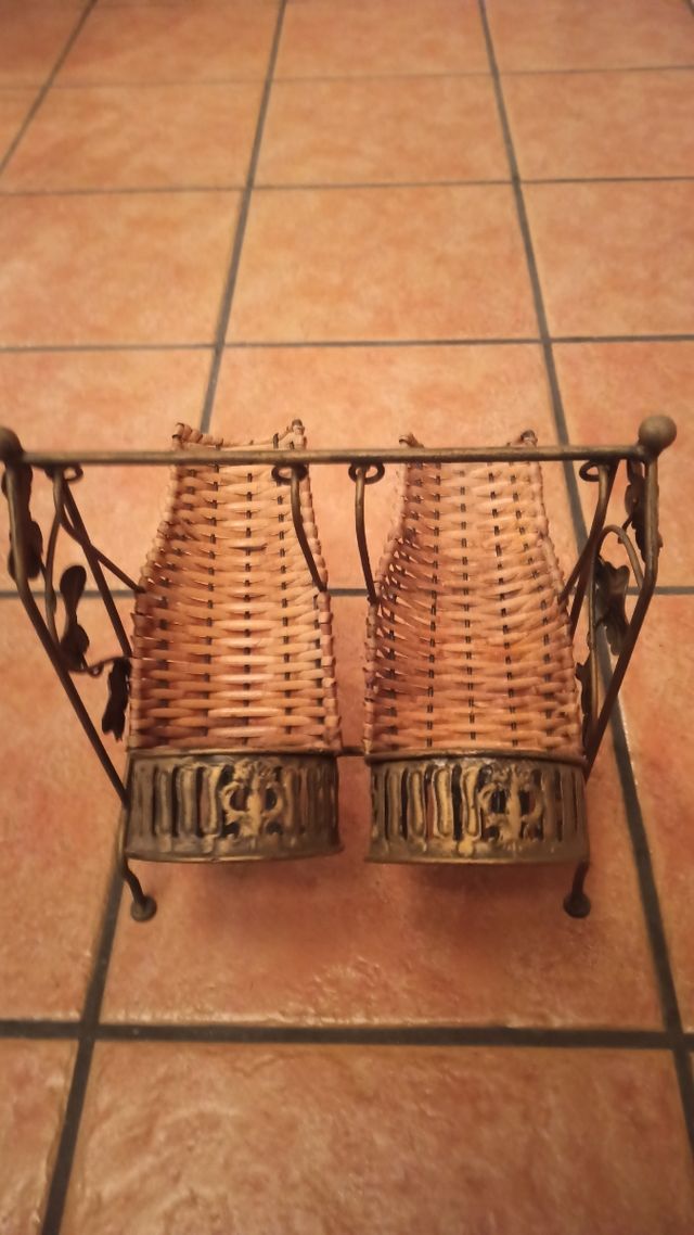 BOTELLERO DECORATIVO