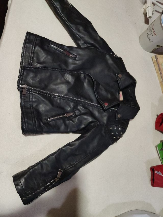 chaqueta cuero negra
