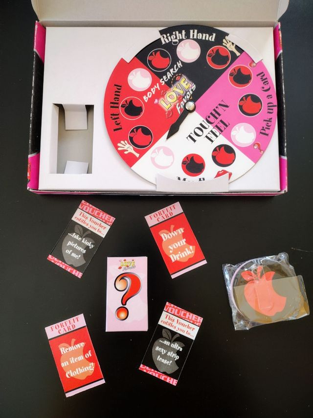 LOVE favors, juego de mesa