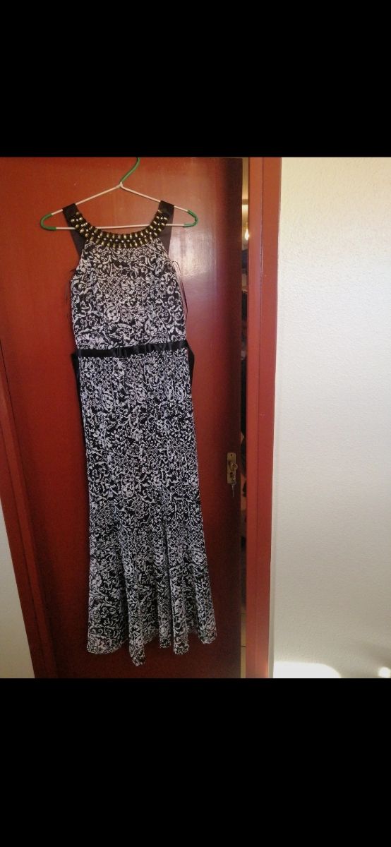 vestido de fiesta largo.