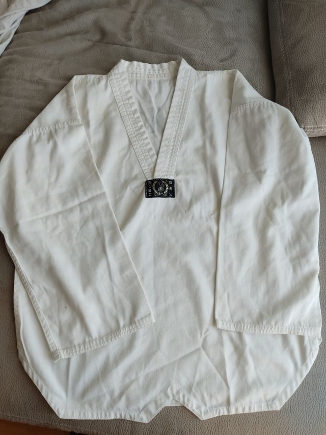 Equipación taekwondo hombre