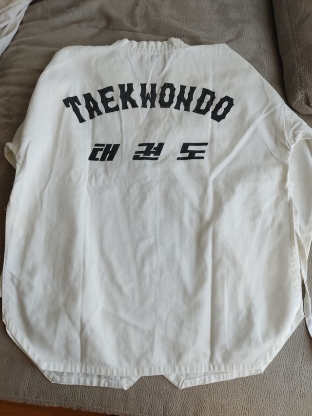 Equipación taekwondo hombre