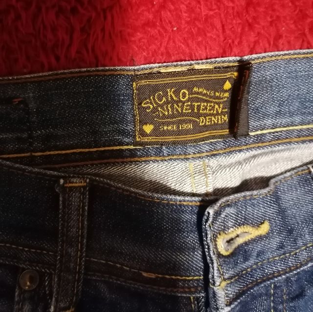 Jeans uomo Sicko 19 con strappi 