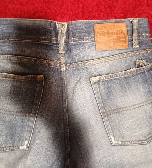 Jeans uomo Sicko 19 con strappi 