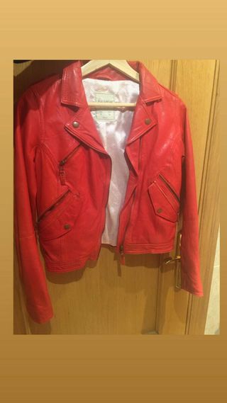 cazadora talla s roja