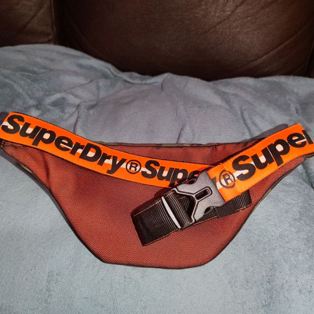 Superdry riñonera (Talla única)