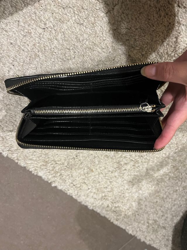 Monedero negro Victoria's Secret