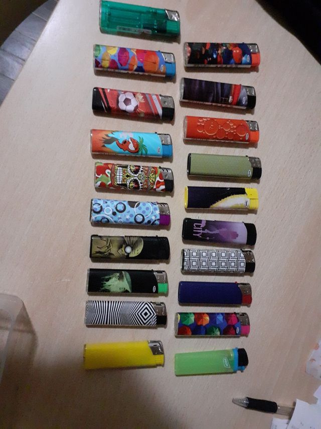 30 accendini nuovi con regolatore fiamma 