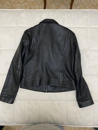 Cazadora de piel de Zara xl