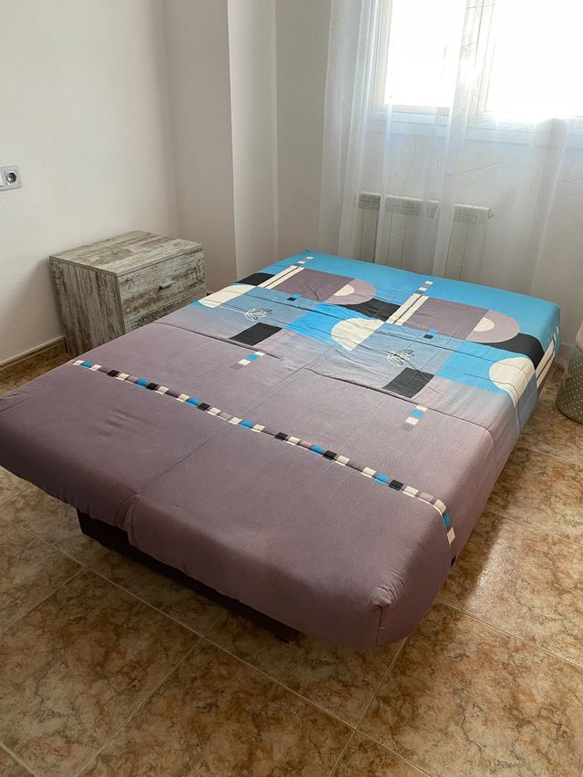 Sofá cama clic clac de segunda mano por 80 EUR en Manresa en WALLAPOP