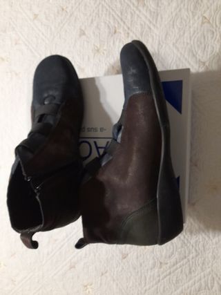 Botines tricolor 