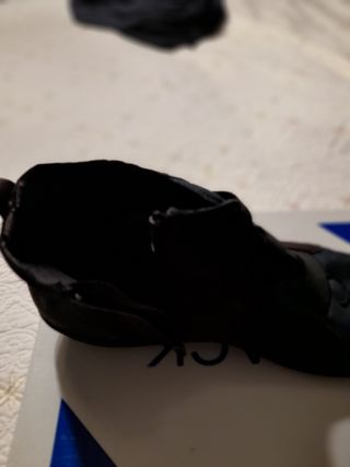 Botines tricolor 