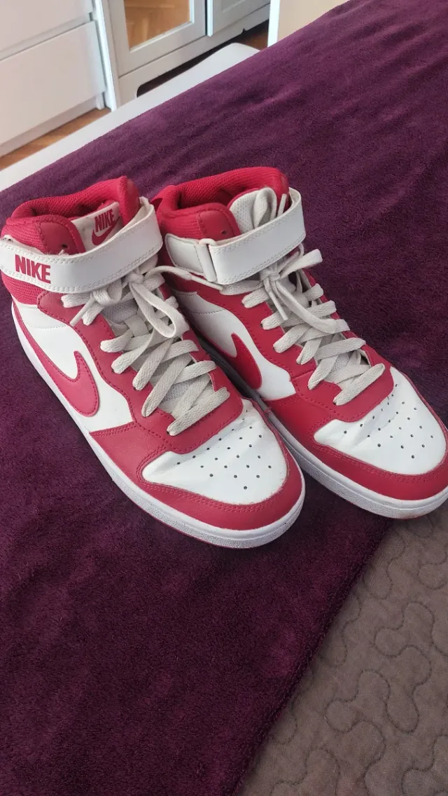 Botín deportivo Nike