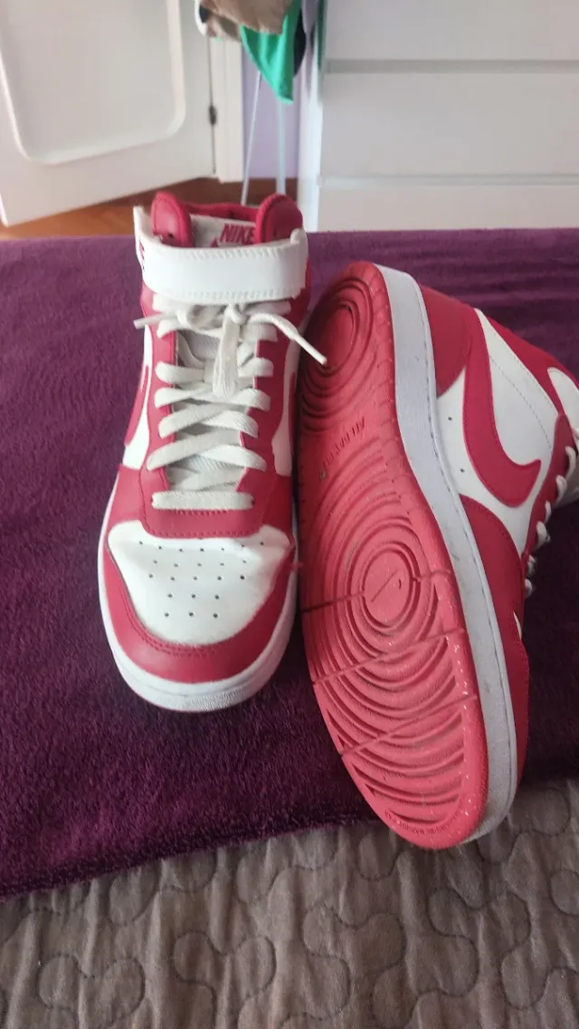 Botín deportivo Nike