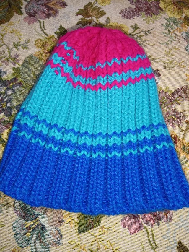 Coppia di cappelli da donna invernali a 7 euro