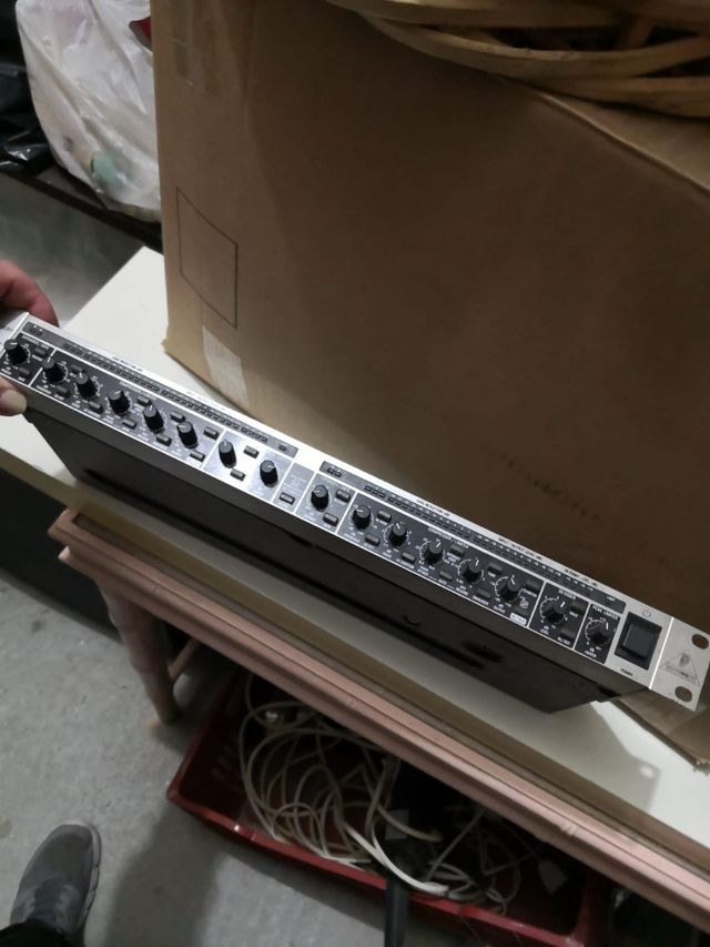 Behringer Composer Pro- XL MDX2600