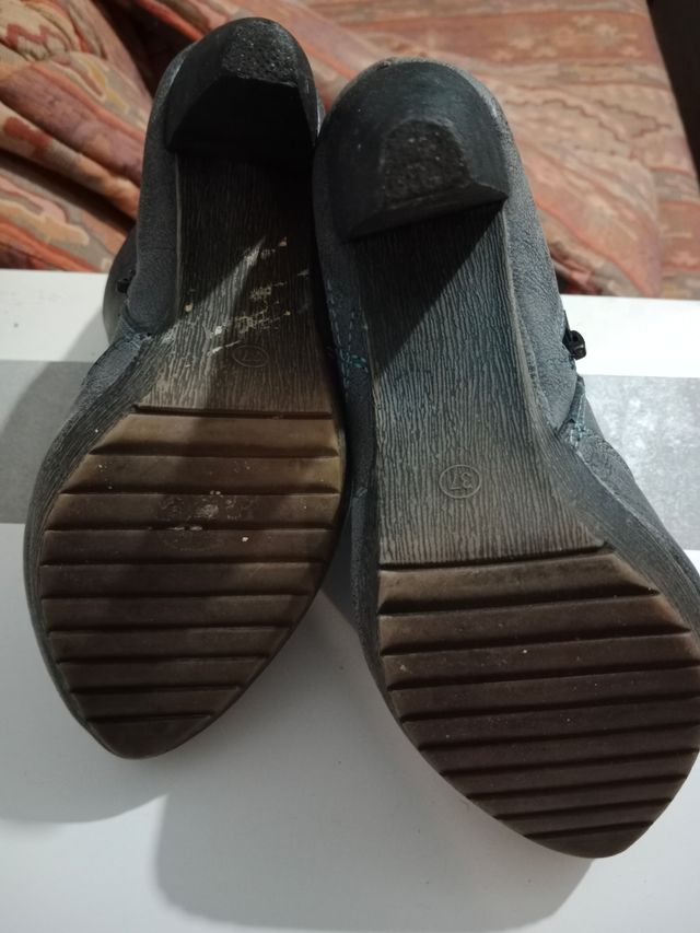 Botines de tacón gris azulado