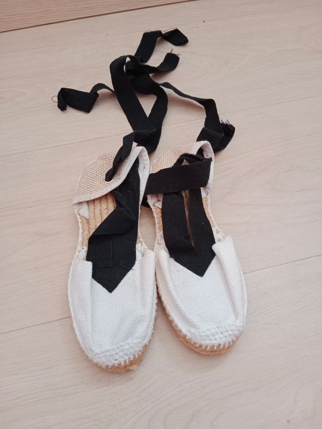 Espardeñas talla 27 dos pares