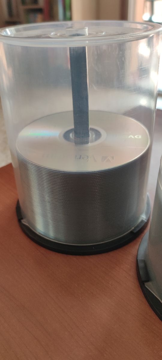 CD y DVD vírgenes y regrabables