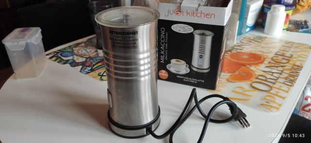 montalatte scalda latte elettrico NUOVO