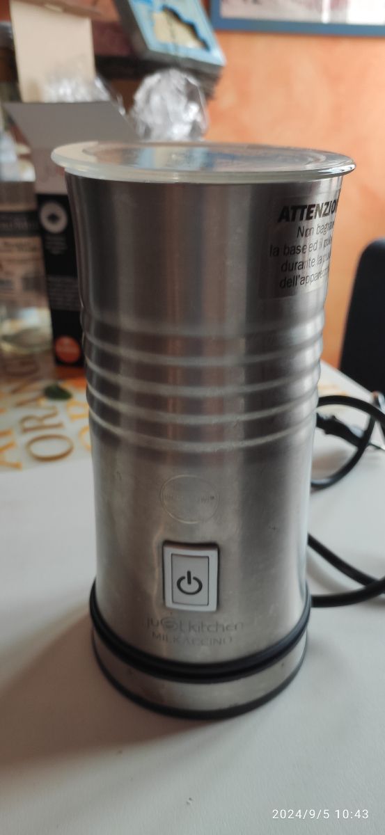 montalatte scalda latte elettrico NUOVO