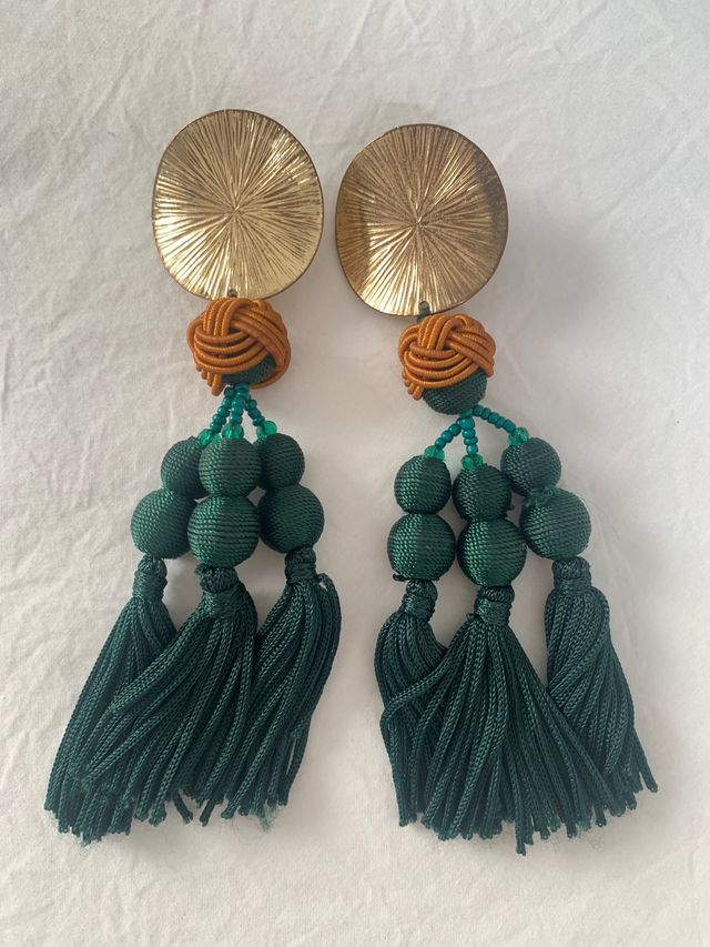 Pendientes verdes y dorados