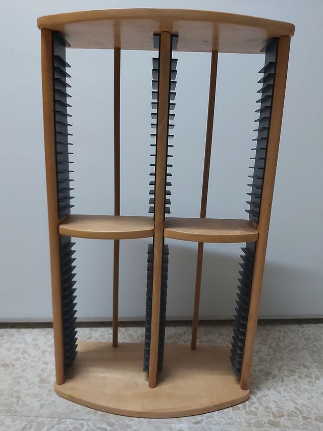 Porta CD/DVD de madera