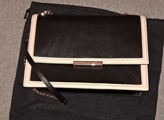 bolso negro de piel purificación garcía