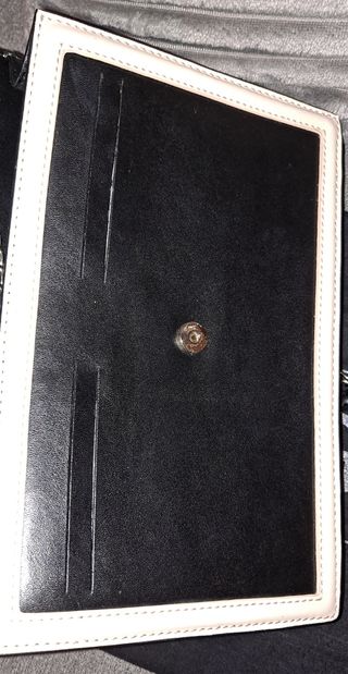 bolso negro de piel purificación garcía