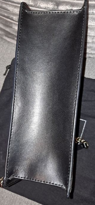 bolso negro de piel purificación garcía