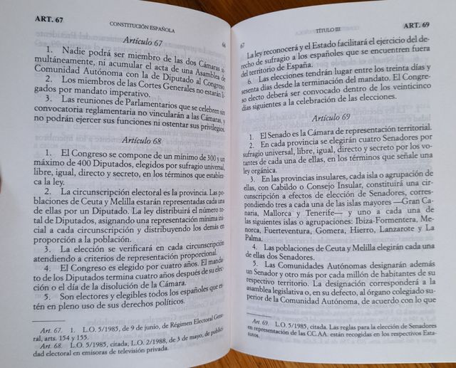 La Constitución Española. Textos legales.