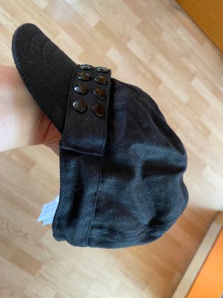 Gorra negra 