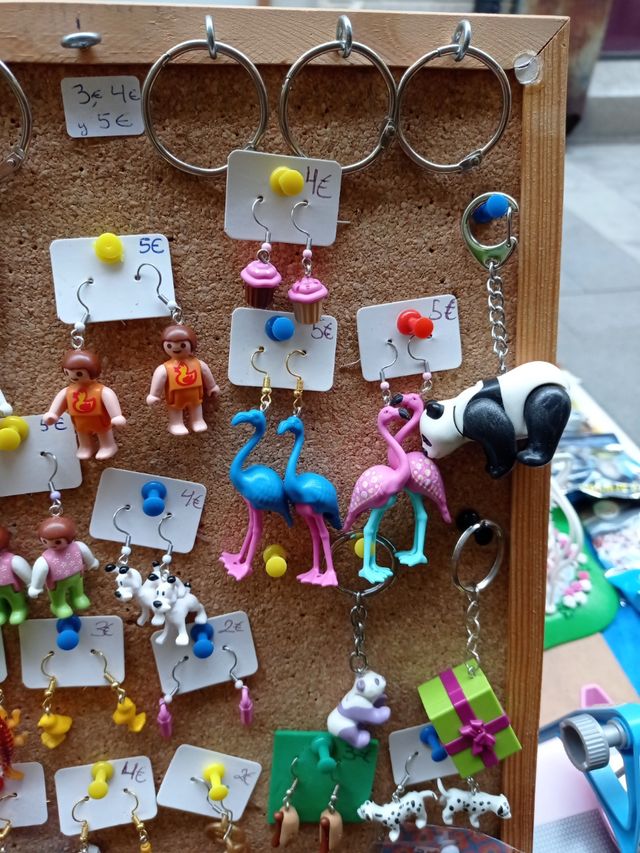 Orecchini e portachiavi Playmobil