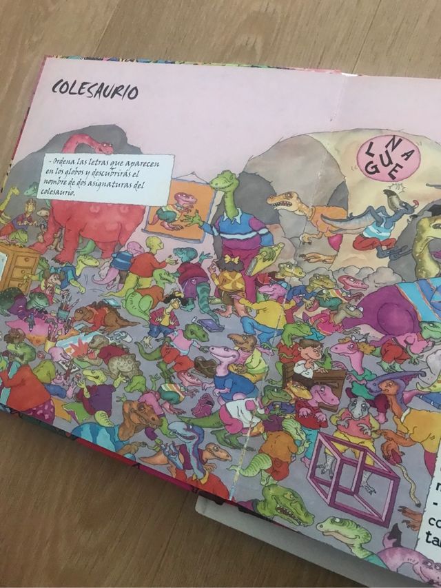 Libro busca dinosaurios
