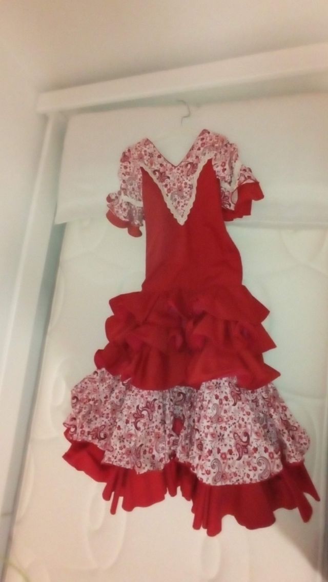 Traje de gitana niña.