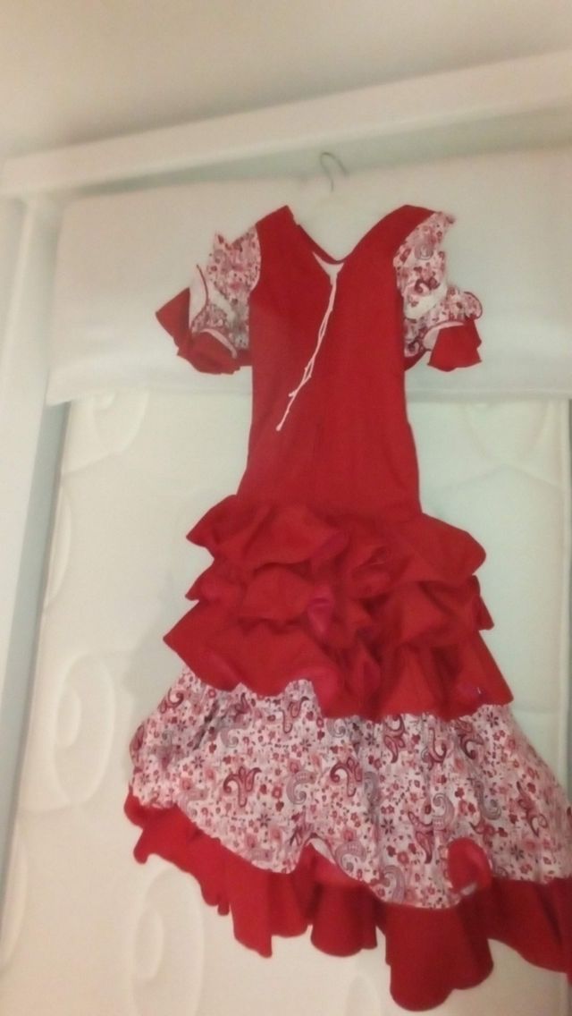 Traje de gitana niña.