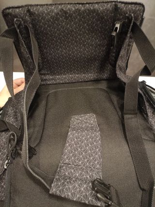 Trona de viaje y bolso bebe confort
