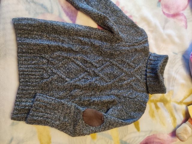 Jersey cuello alto gris. XL. Pilar Prieto