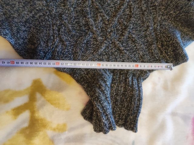 Jersey cuello alto gris. XL. Pilar Prieto