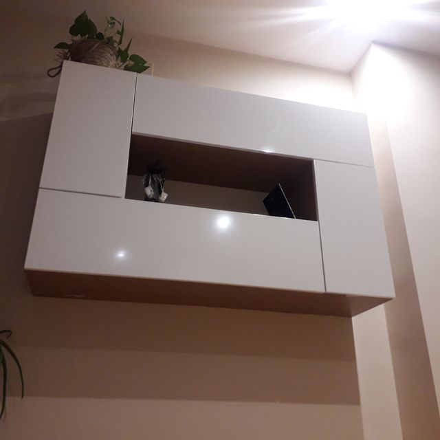 Vendo mueble salon de 140x90x36 cms.