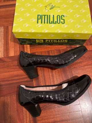 Zapatos de salón marca Pitillos
