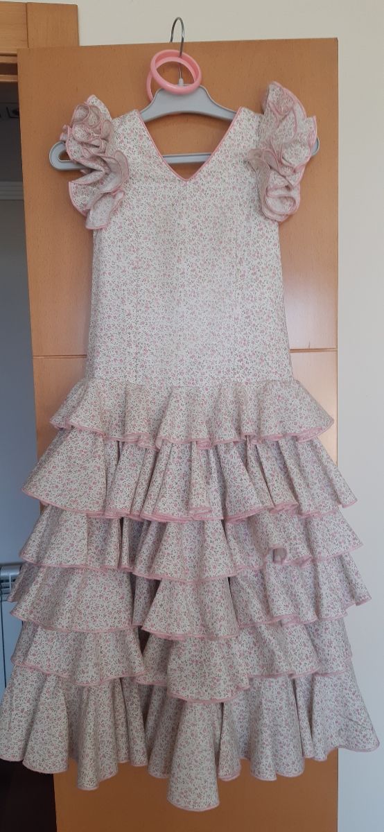 Traje de flamenca con mantón niña 3-5 años