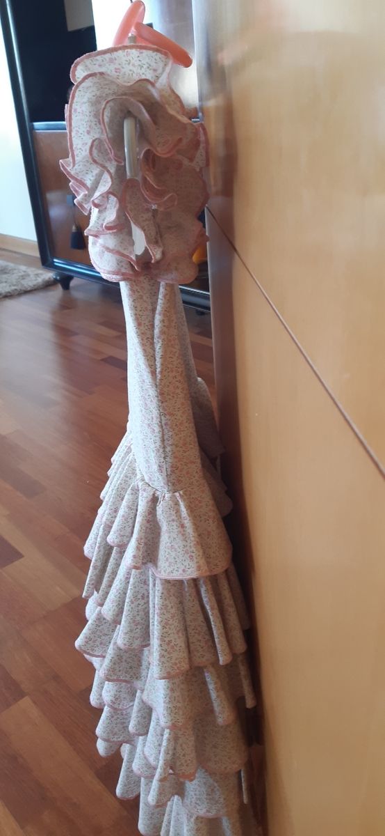 Traje de flamenca con mantón niña 3-5 años