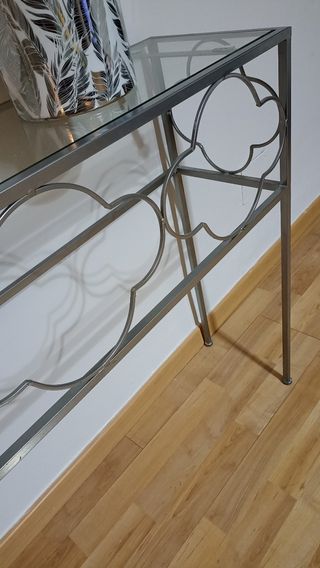Mesa consola recibidor. Decoración