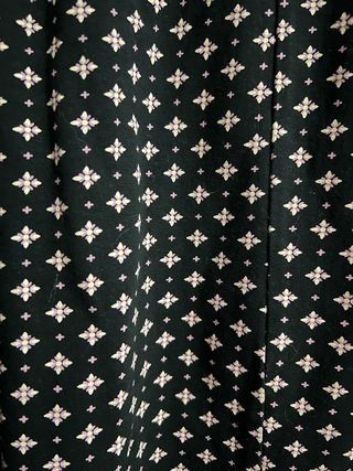 Vestido corto manga larga estampado